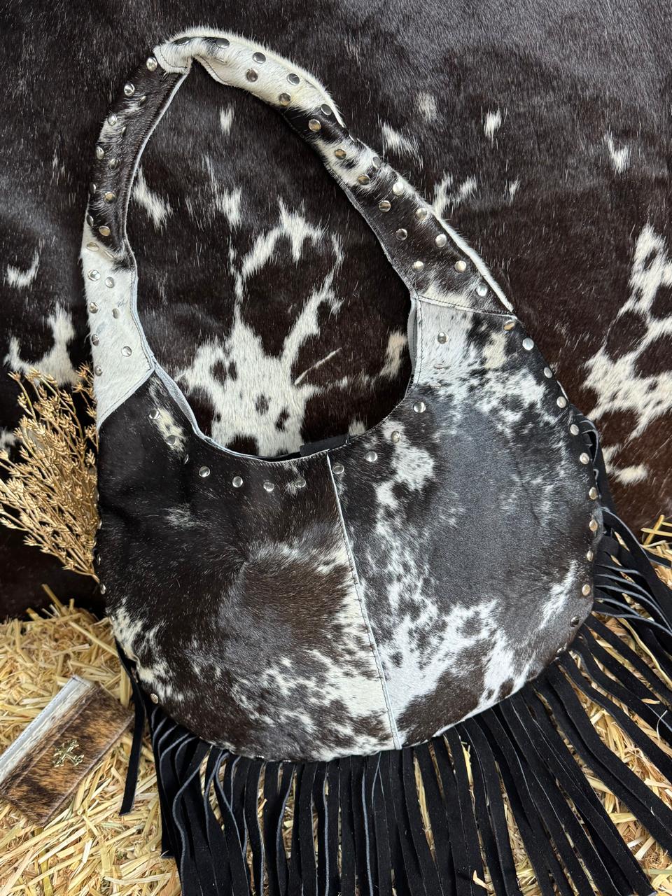 BOLSO MONTANA PELO Y BARBAS NEGRO