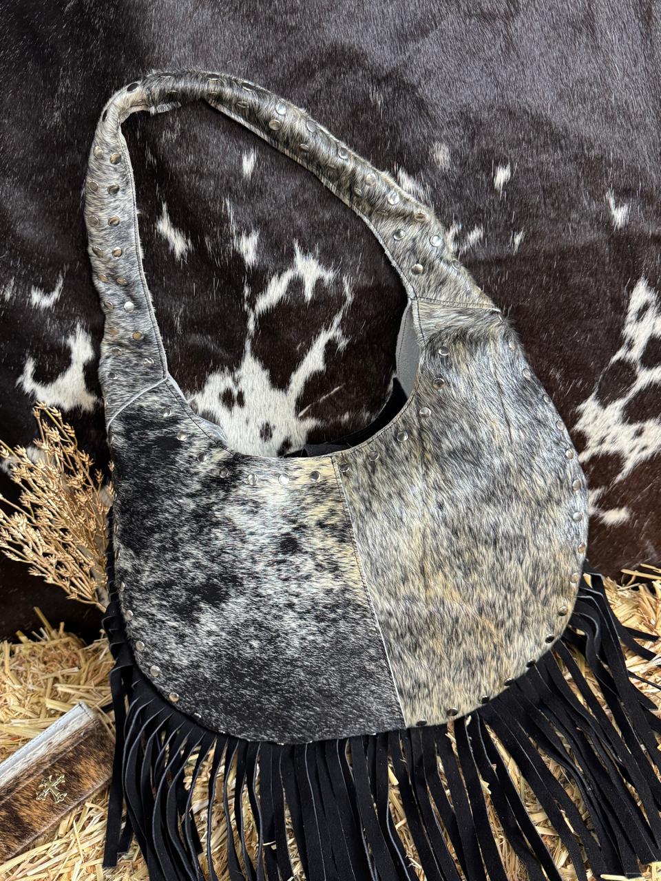 BOLSO MONTANA PELO Y BARBAS NEGRO